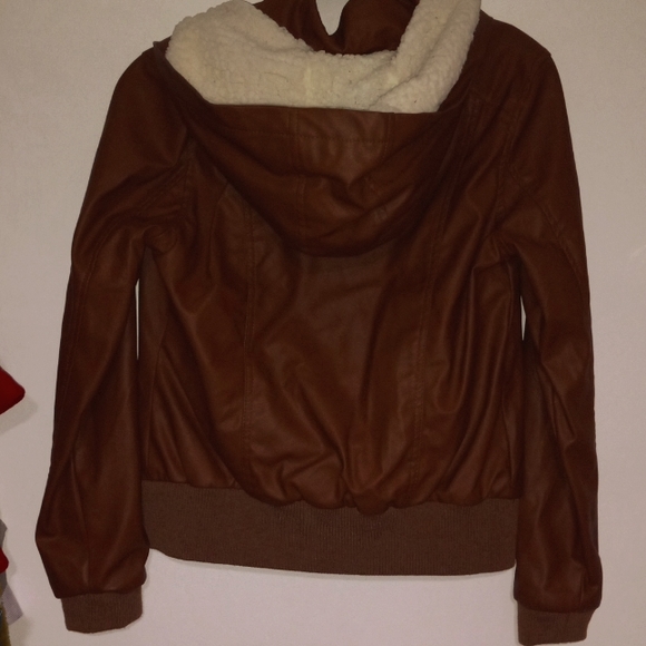 Brown jacket - Picture 3 of 5